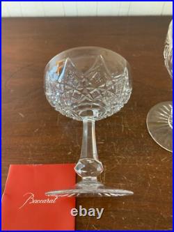 8 coupes à champagne modèle Colbert cristal de Baccarat (prix à la pièce) 8 coupes à champagne modèle Colbert cristal de Baccarat (prix à la pièce)