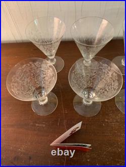 8 verres à eau modèle Bouquet de fleurs en cristal de Baccarat (prix à la pièce) 8 verres à eau modèle Bouquet de fleurs en cristal de Baccarat (prix à la pièce)