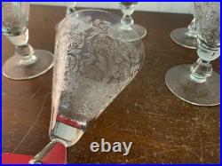 8 verres à eau modèle Bouquet de fleurs en cristal de Baccarat (prix à la pièce) 8 verres à eau modèle Bouquet de fleurs en cristal de Baccarat (prix à la pièce)