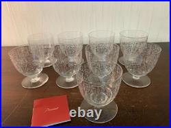 8 verres à vin rouge gravé ancien en cristal de Baccarat (prix à la pièce) 8 verres à vin rouge gravé ancien en cristal de Baccarat (prix à la pièce)