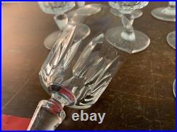 9 verres à eau modèle en cristal de Baccarat (prix à la pièce)