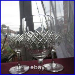 9 verres a porto en cristal de Baccarat taille diamant et biseaux signé