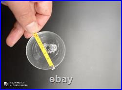 9 verres à vin blanc en cristal de BACCARAT, forme gondole jambe prisme, 12 cm