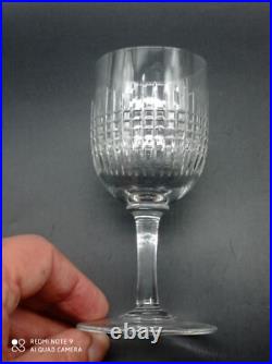 9 verres à vin blanc en cristal de BACCARAT modèle Nancy, 12,7 cm