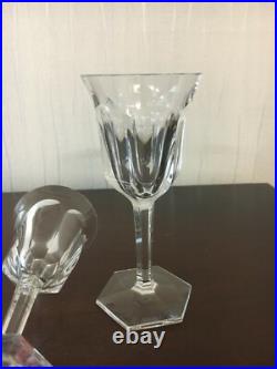 9 verres à vin rouge modèle Malmaison en cristal de Baccarat (prix à la pièce)