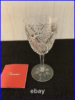 9 verres à vin taillés et palmette en cristal de Baccarat (prix à la pièce)