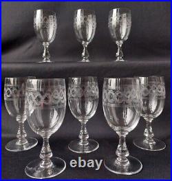 Ancien Service de 8 verres a vin blanc en cristal gravé St Louis Baccarat