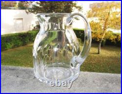 Ancien beau pichet ou broc à eau pot en cristal de Baccarat modèle Excelsior