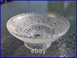Ancien compotier Cristal BACCARAT décor d'oiseaux lyre et d'arabesques