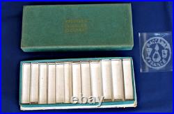 BACCARAT 12 Porte-couteaux en Cristal Taillé Signé