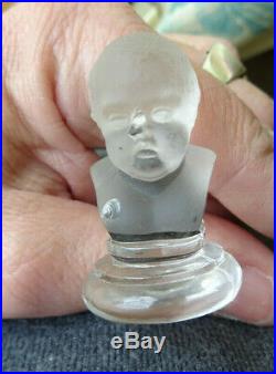 BACCARAT, 12 porte couteaux Cristal moulé model buste bebe de Houdon