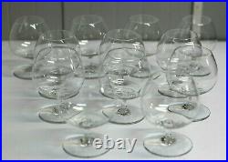 BACCARAT 12 verres à cognac en cristal signé