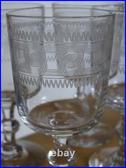 BACCARAT 6 ANCIENS VERRES A APERITIF PORTO CRISTAL MODELE CHANEL 3458 ht 9 cm