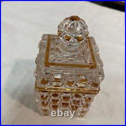 BACCARAT Boîte en cristal à décor de pointes de diamants teinté Orange Signe