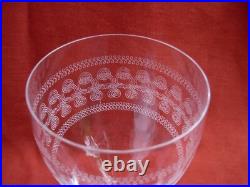 BACCARAT, SERIE DE 6 VERRES A EAU EN CRISTAL GRAVE, DEBUT XXème