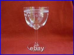 BACCARAT, St LOUIS, SERIE DE 6 VERRES A EAU EN CRISTAL GRAVE, DEBUT XXème BACCARAT, St LOUIS, SERIE DE 6 VERRES A EAU EN CRISTAL GRAVE, DEBUT XXème