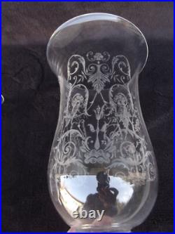 Baccarat 2 Globe Tulipe en Cristal Gravé pour photophores bougeoir