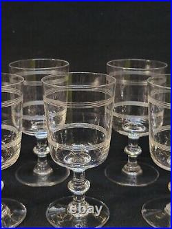 Baccarat 7 Anciens Verre À Vin En Cristal Gravé Modèle Cylindrique Filets H 11,6