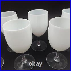Baccarat 7 Verres À Eau Ou À Vin En Cristal Couleur Blanc