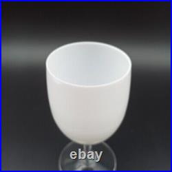 Baccarat 7 Verres À Eau Ou À Vin En Cristal Couleur Blanc