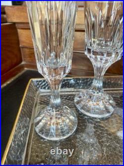 Baccarat ASSAS Lot de 41 verres dont Flûtes, Verres à eau, vin rouge et blanc Baccarat ASSAS Lot de 41 verres dont Flûtes, Verres à eau, vin rouge et blanc