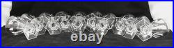 Baccarat Bourbon, 10 verres à Porto, cristal, signés, 8 cm, excellent état Baccarat Bourbon, 10 verres à Porto, cristal, signés, 8 cm, excellent état