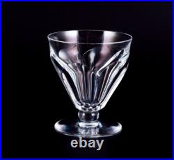 Baccarat, France. Lot de quatre verres Art Déco en cristal à facettes Baccarat, France. Lot de quatre verres Art Déco en cristal à facettes