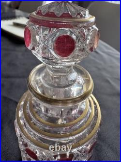 Baccarat France flacon cristal taillé pastilles rouges dorure bouchon signé