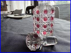 Baccarat France flacon cristal taillé pastilles rouges dorure bouchon signé