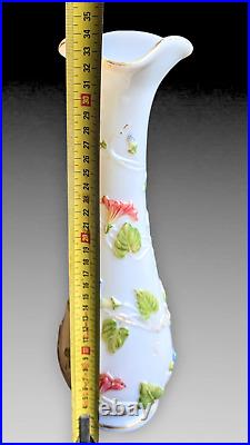 Baccarat Grand Vase En Opaline Decor Fleurs Polychrome Relief Xixème