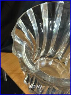 Baccarat Grand vase en cristal taillé Modèle à facettes 1970