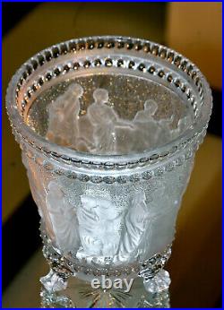 Baccarat. Important Seau à glace en cristal pressé et dépoli, à l'Antique, 1876