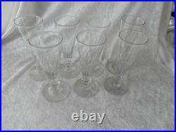Baccarat Saint Louis 7 x flûte à Champagne en cristal taillé modèle Caton Baccarat Saint Louis 7 x flûte à Champagne en cristal taillé modèle Caton