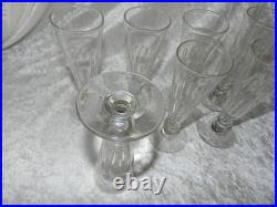 Baccarat Saint Louis 7 x flûte à Champagne en cristal taillé modèle Caton Baccarat Saint Louis 7 x flûte à Champagne en cristal taillé modèle Caton