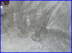 Baccarat Saint Louis 7 x flûte à Champagne en cristal taillé modèle Caton Baccarat Saint Louis 7 x flûte à Champagne en cristal taillé modèle Caton