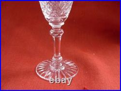 Baccarat, Serie De 6 Verres A Vin Blanc En Cristal Taille, Forme 8469, Debut XX Baccarat, Serie De 6 Verres A Vin Blanc En Cristal Taille, Forme 8469, Debut XX