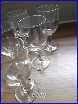 Baccarat Service de 7 verres à eau en cristal Début Xxe s Haut. 16.2 cm