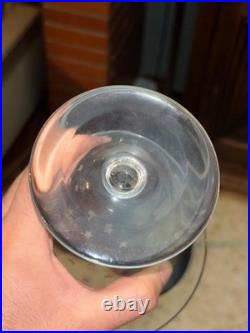 Baccarat. Vase cornet évasé en cristal, à décor gravé d'étoiles Étoiles