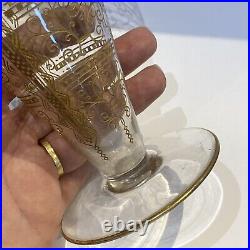 Baccarat Verre à eau Gravé Doré modèle Lido Or Haut. 13 cm Diam buvant. 8 cm