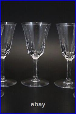 Baccarat modèle Cerdagne 7 verres à vin cristal taillé signés 16 cm