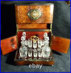 Belle Cave à liqueurs Napoléon III verrerie Cristal Baccarat 13 verres