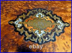 Belle Cave à liqueurs Napoléon III verrerie Cristal Baccarat 13 verres