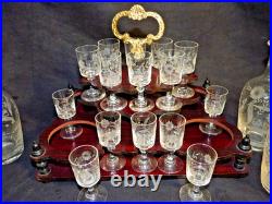 Belle Cave à liqueurs Napoléon III verrerie Cristal Baccarat 13 verres