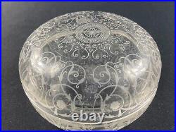 Boite à fard, bonbonnière en cristal de Baccarat modèle Michelangelo