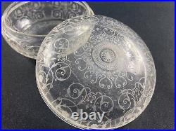 Boite à fard, bonbonnière en cristal de Baccarat modèle Michelangelo