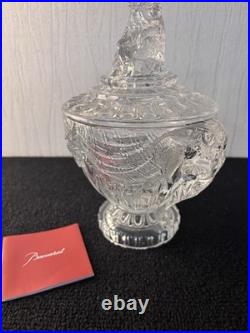 Bonbonnière couverte d'un cornac en cristal de Baccarat