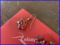Boucle d'oreille fleur rouge en cristal de Baccarat