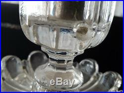 Bougeoir en cristal moulé Baccarat à pampilles