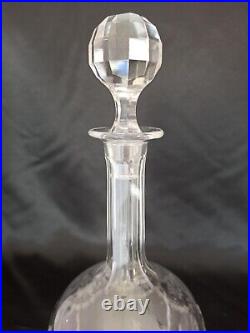 CARAFE EN CRISTAL DE BACCARAT Modèle BEAUHARNAIS