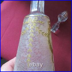 Carafe à liqueur en cristal de baccarat givré et décor empire à l or
